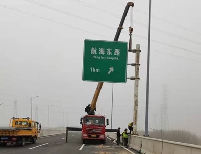 北京北京悬臂式交通标志杆